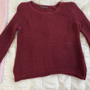 BRANDY MELVILLE SWEATER